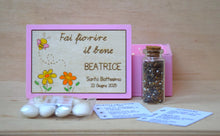 Carica l'immagine nel visualizzatore di Gallery, BOMBONIERE BATTESIMO CON SEMI PER API