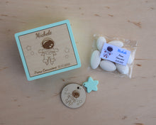 Carica l'immagine nel visualizzatore di Gallery, SCATOLINE COMUNIONE TEMA ASTRONAUTA