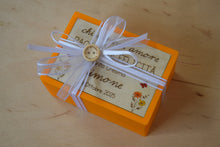 Carica l'immagine nel visualizzatore di Gallery, BOMBONIERE CRESIMA CON SEMI PER API