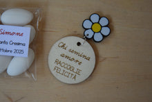 Carica l'immagine nel visualizzatore di Gallery, BOMBONIERE CRESIMA CON PORTACHIAVI