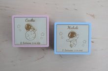 Carica l'immagine nel visualizzatore di Gallery, SCATOLINE BATTESIMO TEMA ASTRONAUTA