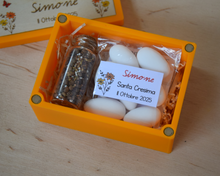 Carica l'immagine nel visualizzatore di Gallery, BOMBONIERE CRESIMA CON SEMI PER API