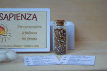 Carica l&#39;immagine nel visualizzatore di Gallery, BOMBONIERE CRESIMA CON DONI SPIRITO SANTO
