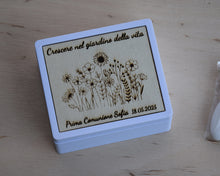 Carica l&#39;immagine nel visualizzatore di Gallery, SCATOLINE COMUNIONE TEMA FIORI
